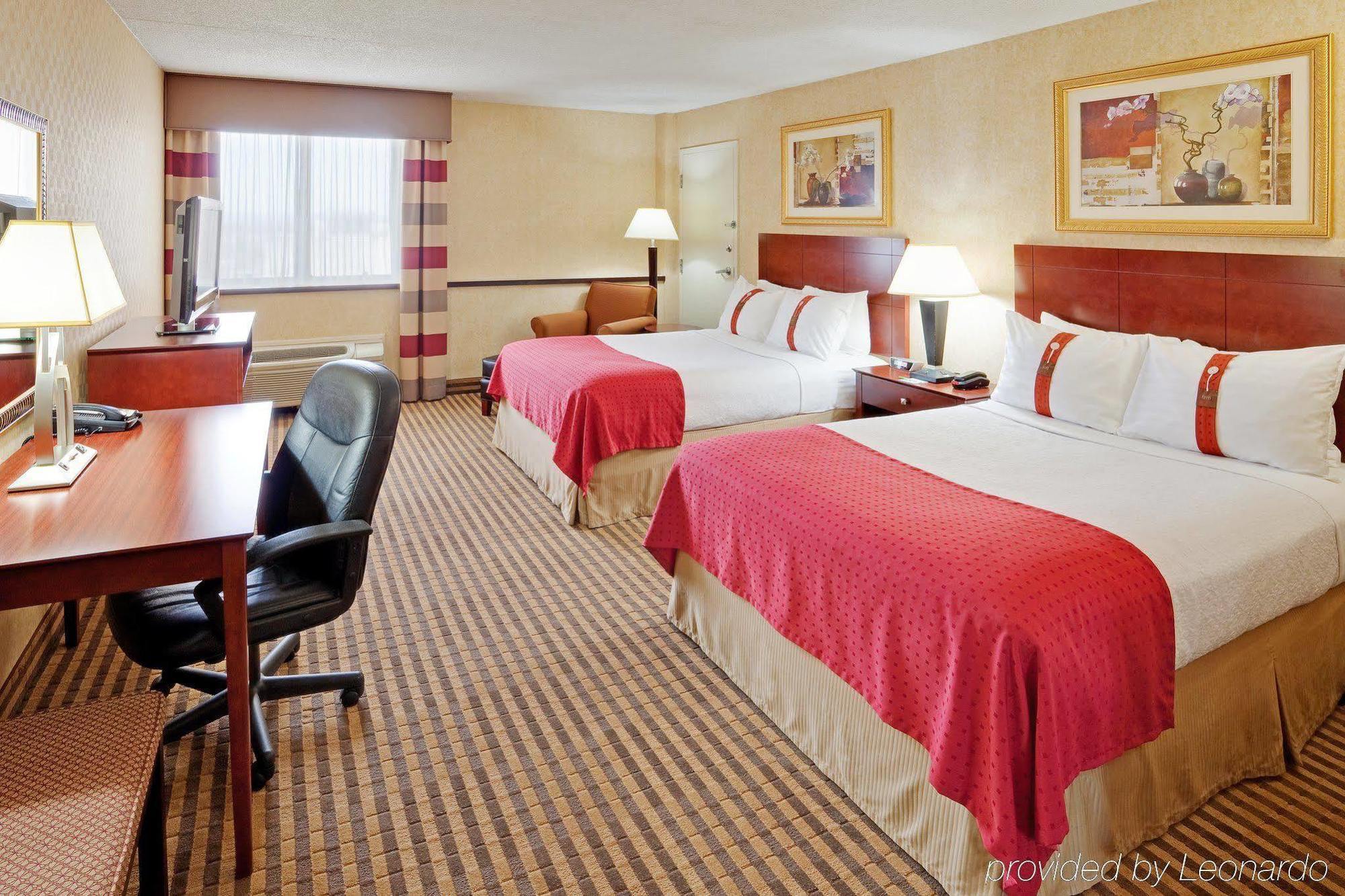 Holiday Inn Allentown Center City Room photo