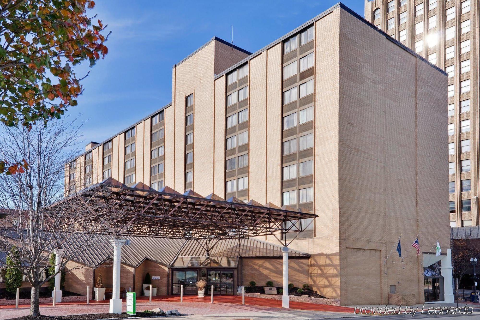 Holiday Inn Allentown Center City Exterior photo